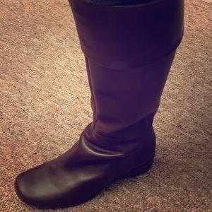 Women’s Kenneth Cole high boots